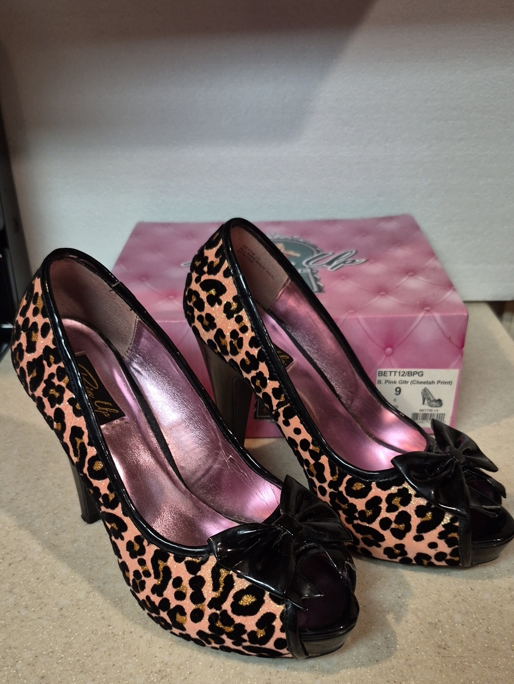 Pin Up Couture Bettie Pink Leopard Cheetah Platform Heels with Bow W/box 9